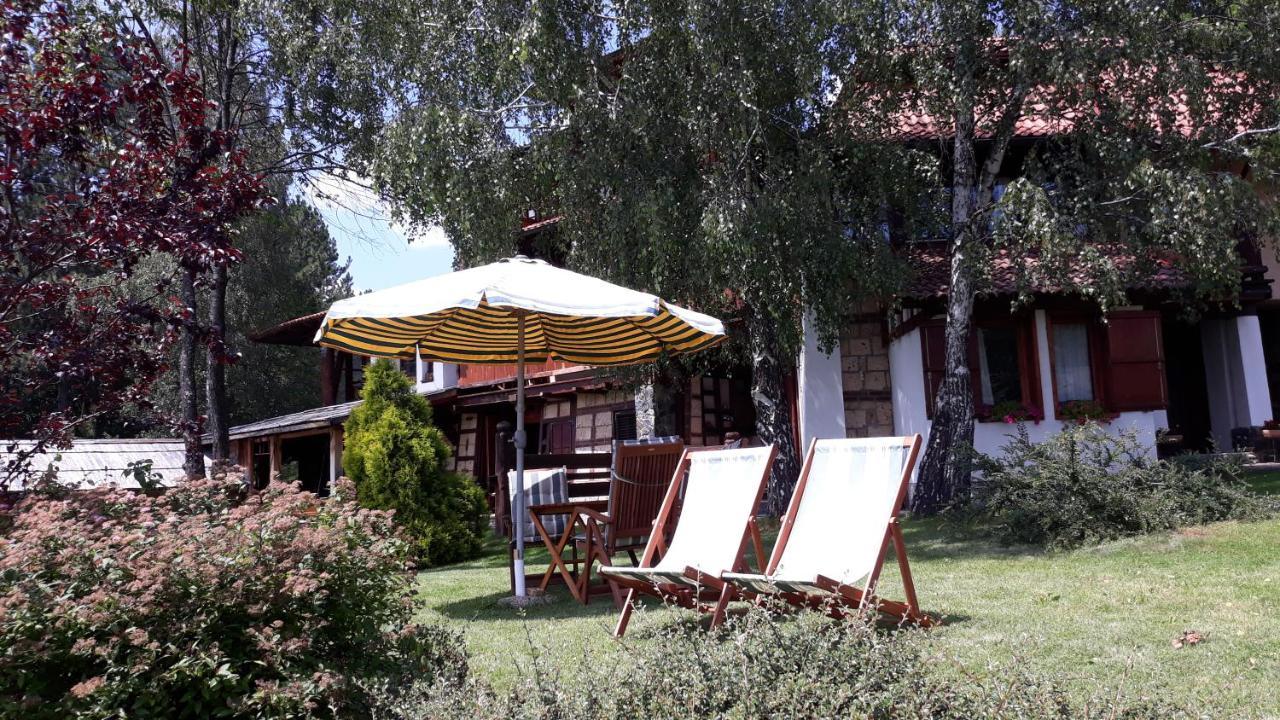 Apartments Carevo Polje ซลาตีบอร์ ภายนอก รูปภาพ