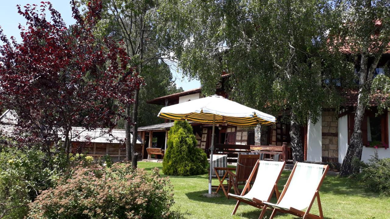 Apartments Carevo Polje ซลาตีบอร์ ภายนอก รูปภาพ