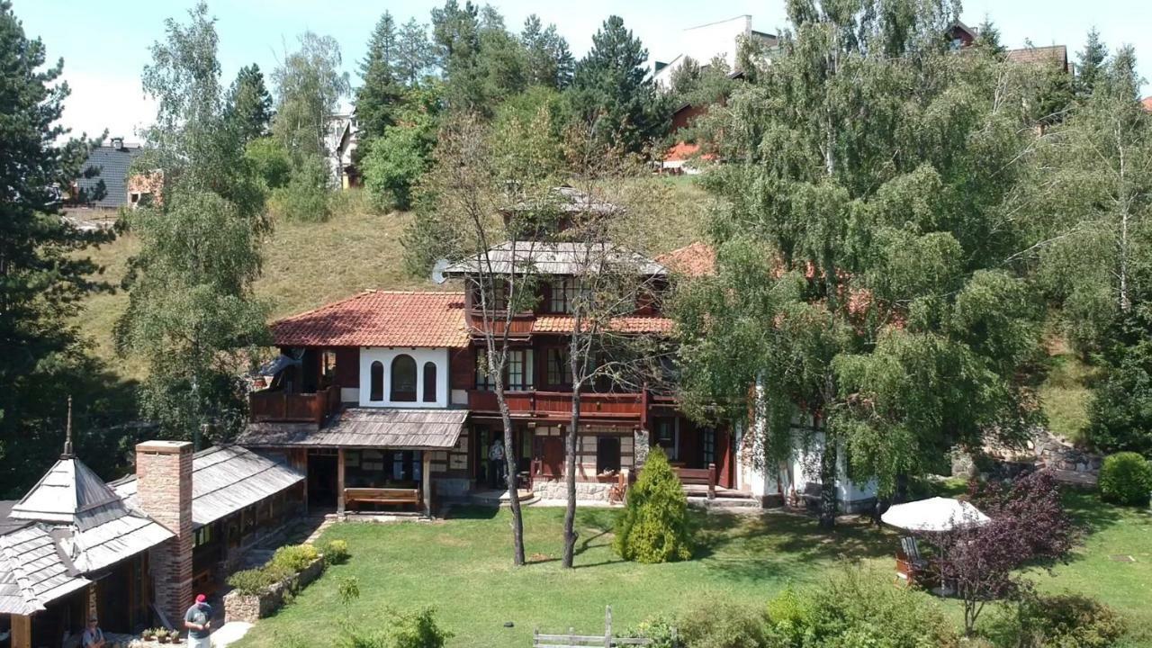 Apartments Carevo Polje ซลาตีบอร์ ภายนอก รูปภาพ
